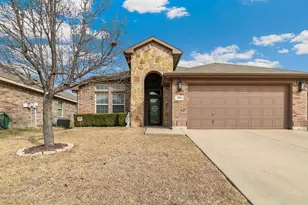 9828 Sparrow Hawk Ln, Fort Worth, TX 76108 - Photo 2