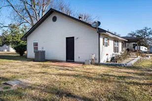 628 Co Rd 481, Buffalo, TX 75831 - Photo 38