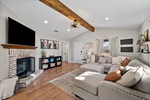 628 Co Rd 481, Buffalo, TX 75831 - Photo 2