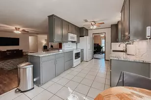 4 Circle Dr, Teague, TX 75860 - Photo 4