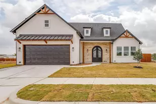 520 Highview Ct, Godley, TX 76044 - Photo 1