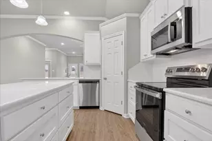 2508 Yoder Ln, Waco, TX 76706 - Photo 10