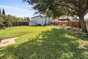 3987 Fernando Dr, Fort Worth, TX 76040 - Photo 2