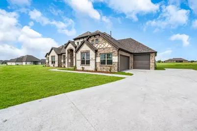 8210 Westburn Street, Greenville, TX 75402 - Photo 2