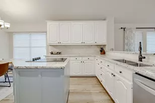 2325 Point Star Dr, Arlington, TX 76001 - Photo 8