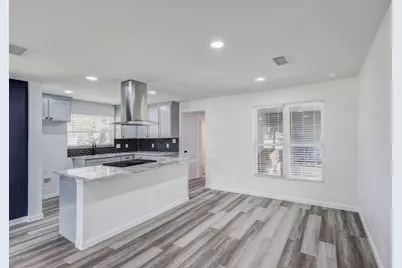 322 NE 29th Street, Grand Prairie, TX 75050 - Photo 12