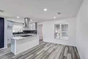 322 NE 29th St, Grand Prairie, TX 75050 - Photo 12