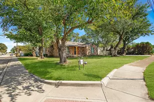 322 NE 29th St, Grand Prairie, TX 75050 - Photo 20