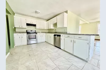 311 S Watson Street, Alvarado, TX 76009 - Photo 2