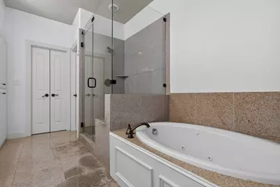 5801 Hillcrest Avenue #01, University Park, TX 75205 - Photo 12