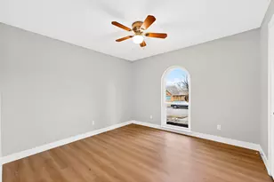 1316 Royal Palm Ln, Carrollton, TX 75007 - Photo 20