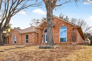 1316 Royal Palm Ln, Carrollton, TX 75007 - Photo 4