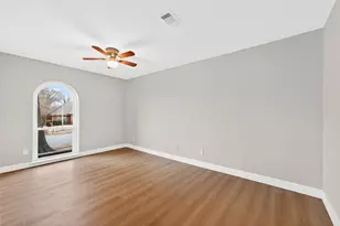 1316 Royal Palm Ln, Carrollton, TX 75007 - Photo 22