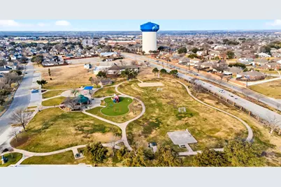 1316 Royal Palm Lane, Carrollton, TX 75007 - Photo 32