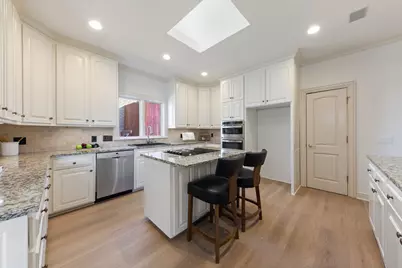 1211 Mackie Drive, Carrollton, TX 75007 - Photo 10