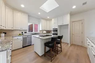 1211 Mackie Dr, Carrollton, TX 75007 - Photo 10