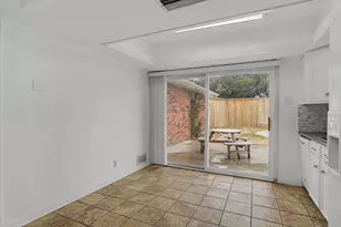 1405 Wind Cave Cir, Plano, TX 75023 - Photo 10