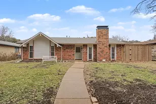 1405 Wind Cave Cir, Plano, TX 75023 - Photo 2