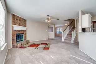 424 Heritage Dr, Crowley, TX 76036 - Photo 2