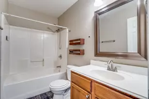 424 Heritage Dr, Crowley, TX 76036 - Photo 18