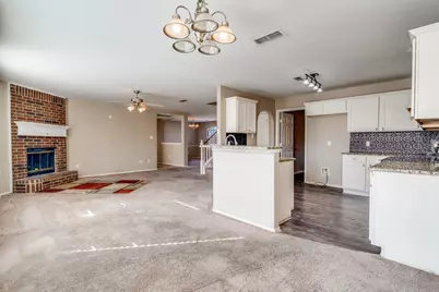 424 Heritage Drive, Crowley, TX 76036 - Photo 4