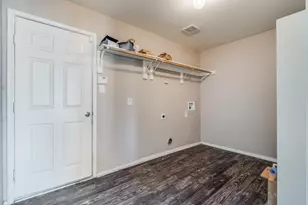 424 Heritage Dr, Crowley, TX 76036 - Photo 24