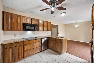 5723 Sage Bloom Drive, Arlington, TX 76017 - Photo 10