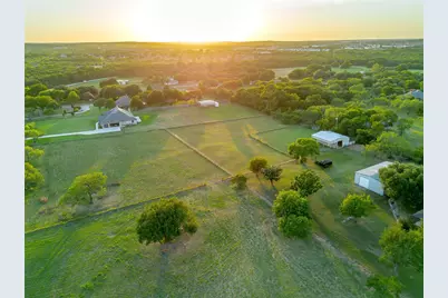 570 W County Road 714, Burleson, TX 76028 - Photo 2