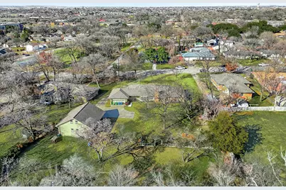 1506 Ross Avenue, Carrollton, TX 75006 - Photo 32