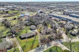 1506 Ross Ave, Carrollton, TX 75006 - Photo 38