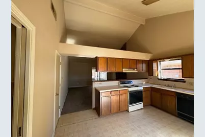 6012 Laci Lane, Wichita Falls, TX 76310 - Photo 4