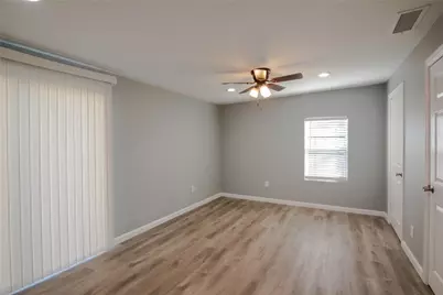 540 Hensley Drive, Grand Prairie, TX 75050 - Photo 6