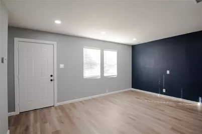 540 Hensley Drive, Grand Prairie, TX 75050 - Photo 12