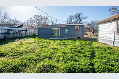 540 Hensley Drive, Grand Prairie, TX 75050 - Photo 16