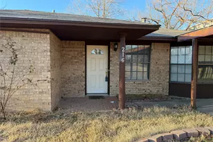 216 W Marshall St, Palmer, TX 75152 - Photo 2