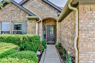 1405 Mesa Flats Dr, Fort Worth, TX 76052 - Photo 2