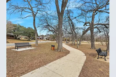 304 Ridgewood Drive, Richardson, TX 75080 - Photo 36