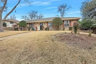 304 Ridgewood Dr, Richardson, TX 75080 - Photo 2