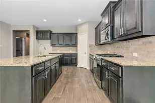 1102 Tiburon Trail, Cleburne, TX 76033 - Photo 6