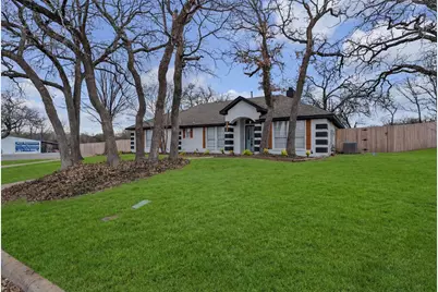 400 Baldwin Drive, Joshua, TX 76058 - Photo 4