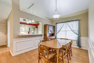 1527 Ranchview Ln, Carrollton, TX 75007 - Photo 10