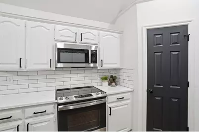 8908 Marti Lane, North Richland Hills, TX 76182 - Photo 10