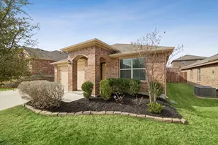 8417 Muddy Creek Dr, Fort Worth, TX 76131 - Photo 2