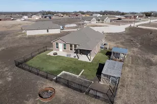 315 Delatorre St, Trenton, TX 75490 - Photo 38