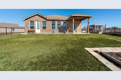 315 Delatorre Street, Trenton, TX 75490 - Photo 32