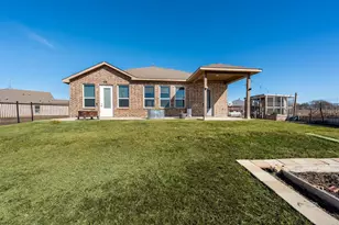 315 Delatorre St, Trenton, TX 75490 - Photo 32