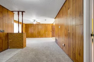 235 Elizabeth Ln, Blossom, TX 75416 - Photo 4