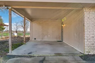 235 Elizabeth Ln, Blossom, TX 75416 - Photo 16