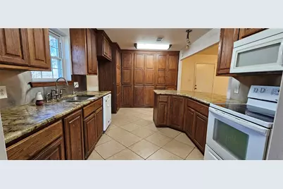 9 Santa Fe Drive, Tuscola, TX 79562 - Photo 12