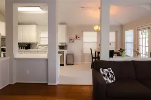 18532 Shadow Ridge Dr, Dallas, TX 75287 - Photo 2